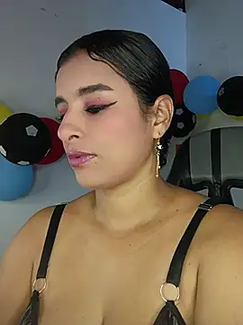 Snapshot of Alizon_1 chatting on 06/24/26, 07:11 Alizon 1 online show from 06/24/26, 07:11