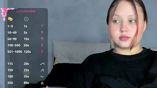 YuliCardona  online show from 06/10/26, 05:03
