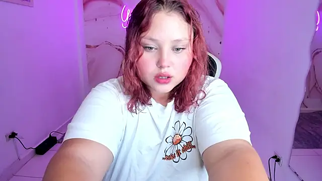 YuliCardona  online show from 11/15/25, 05:28