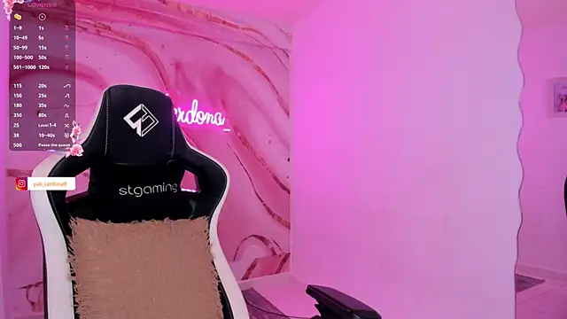 YuliCardona  online show from 04/21/26, 03:35