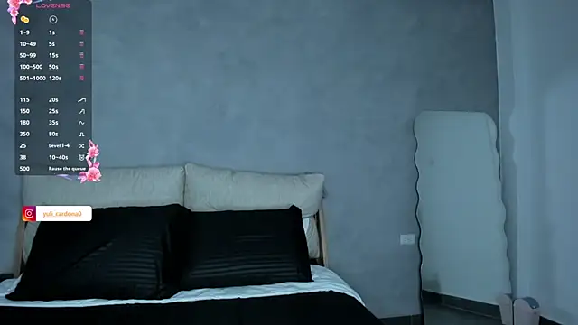 YuliCardona  online show from 06/05/26, 07:41