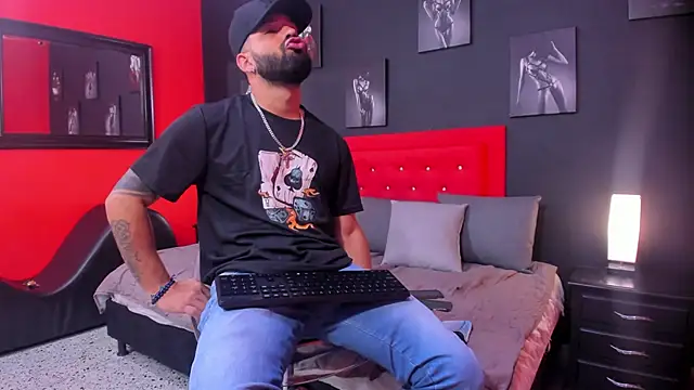 Thiagogomez online show from 10/30/25, 12:25