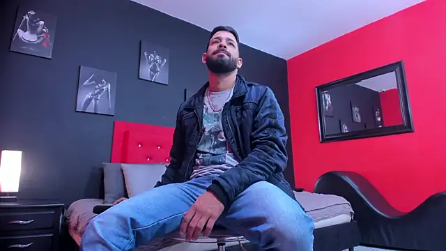 Thiagogomez online show from 11/21/25, 12:15