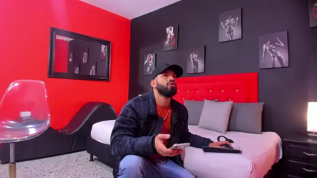 Thiagogomez online show from 11/08/25, 12:52