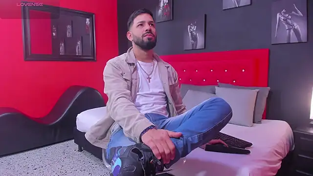 Thiagogomez online show from 12/18/25, 12:20