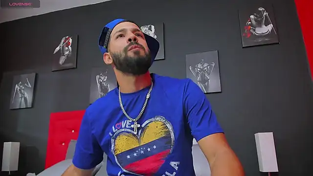 Snapshot of Thiagogomez chatting on 03/03/25, 12:28 Thiagogomez online show from 03/03/25, 12:28