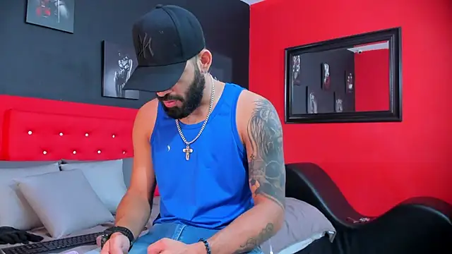 Snapshot of Thiagogomez chatting on 09/13/25, 12:27 Thiagogomez online show from 09/13/25, 12:27