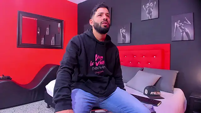 Thiagogomez online show from 10/27/25, 12:28