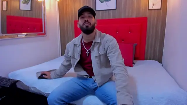 Snapshot of Thiagogomez chatting on 01/14/26, 12:31 Thiagogomez online show from 01/14/26, 12:31