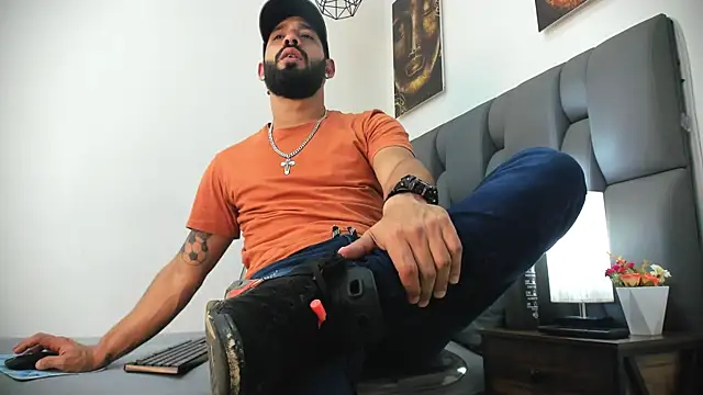 Thiagogomez online show from 04/09/26, 07:09