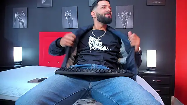 Snapshot of Thiagogomez chatting on 01/10/25, 12:26 Thiagogomez online show from 01/10/25, 12:26