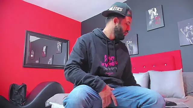 Snapshot of Thiagogomez chatting on 03/14/25, 12:40 Thiagogomez online show from 03/14/25, 12:40