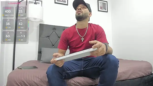 Snapshot of Thiagogomez chatting on 02/06/26, 06:59 Thiagogomez online show from 02/06/26, 06:59