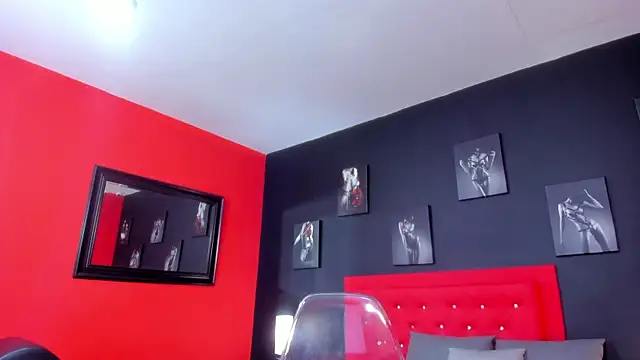 Snapshot of Thiagogomez chatting on 10/14/25, 12:28 Thiagogomez online show from 10/14/25, 12:28