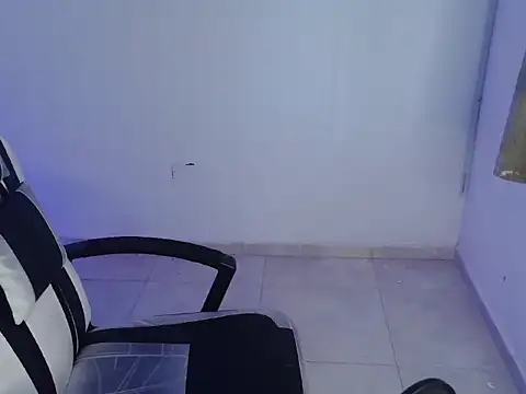 hot king20 online show from 12/05/25, 08:50