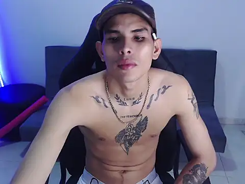 hot king20 online show from 12/23/25, 07:29