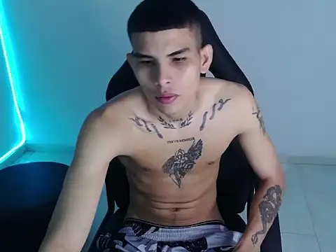 hot king20 online show from 12/15/25, 04:35