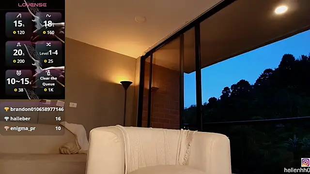 Helenbronwx online show from 01/05/26, 10:57