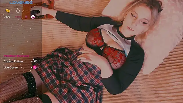 Snapshot of yoursugarbabe chatting on 12/09/24, 11:13 yoursugarbabe online show from 12/09/24, 11:13