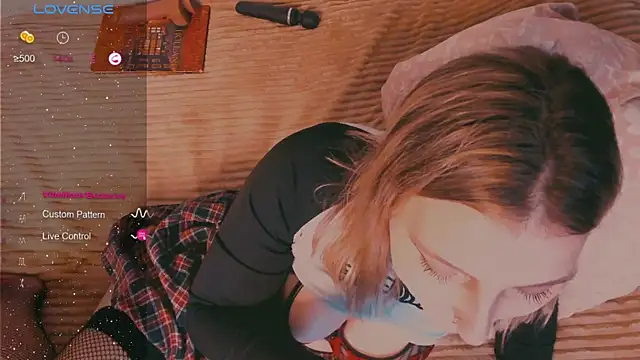 Snapshot of yoursugarbabe chatting on 12/10/24, 02:59 yoursugarbabe online show from 12/10/24, 02:59