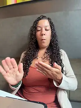 Bigbuttbrooklynn online show from 05/28/26, 04:02