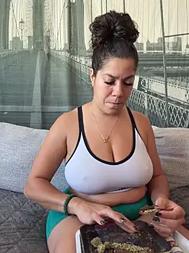 Bigbuttbrooklynn online show from 04/08/26, 06:42