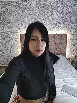 Snapshot of andre_queen09 chatting on 12/18/25, 08:41 andre queen09 online show from 12/18/25, 08:41