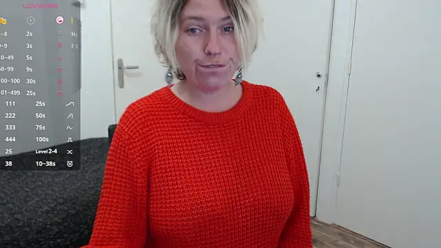 Snapshot of cumfun chatting on 10/27/25, 09:10 cumfun online show from 10/27/25, 09:10