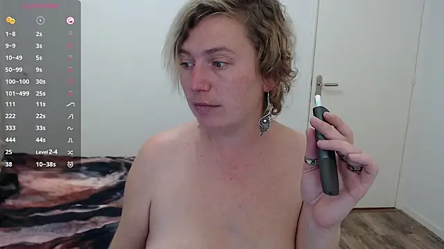 Snapshot of cumfun chatting on 11/13/25, 09:08 cumfun online show from 11/13/25, 09:08