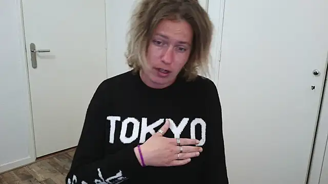 cumfun online show from 05/17/26, 02:06