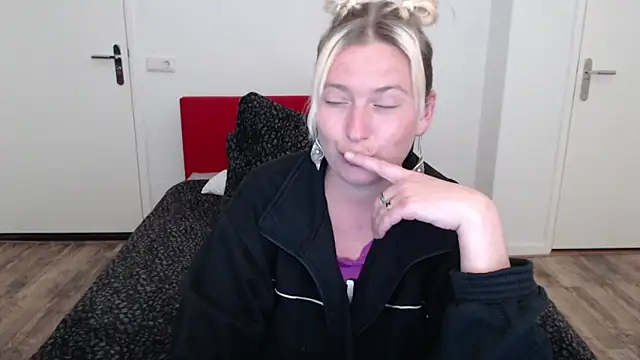 cumfun online show from 03/10/25, 11:06