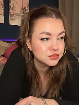 VictoriaLaFleur online show from 12/14/25, 09:20