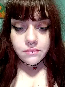 Snapshot of persefone97 chatting on 02/23/25, 07:38 persefone97 online show from 02/23/25, 07:38