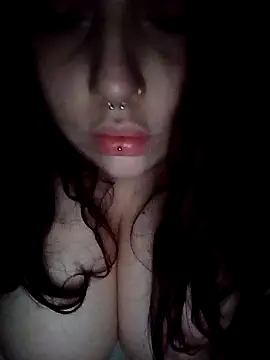 Snapshot of persefone97 chatting on 01/12/25, 04:10 persefone97 online show from 01/12/25, 04:10