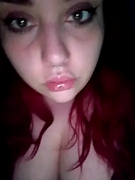 Snapshot of persefone97 chatting on 09/10/25, 06:18 persefone97 online show from 09/10/25, 06:18