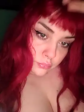 Snapshot of persefone97 chatting on 09/21/25, 04:56 persefone97 online show from 09/21/25, 04:56