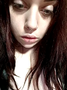 Snapshot of persefone97 chatting on 01/16/25, 04:17 persefone97 online show from 01/16/25, 04:17