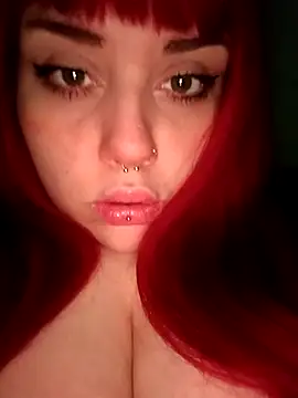 Snapshot of persefone97 chatting on 10/10/25, 05:58 persefone97 online show from 10/10/25, 05:58