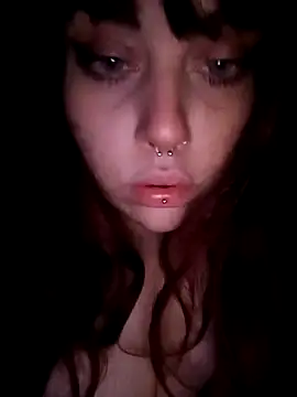 Snapshot of persefone97 chatting on 03/16/25, 02:21 persefone97 online show from 03/16/25, 02:21