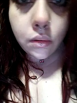 Snapshot of persefone97 chatting on 02/10/25, 06:35 persefone97 online show from 02/10/25, 06:35