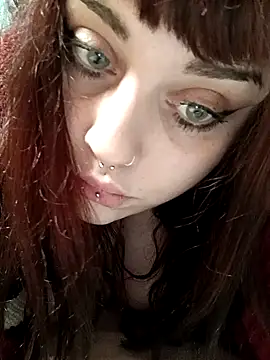 Snapshot of persefone97 chatting on 01/13/25, 07:21 persefone97 online show from 01/13/25, 07:21