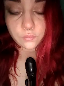 Snapshot of persefone97 chatting on 09/28/25, 07:54 persefone97 online show from 09/28/25, 07:54