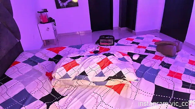 victoriamoon1 online show from 04/06/26, 05:25