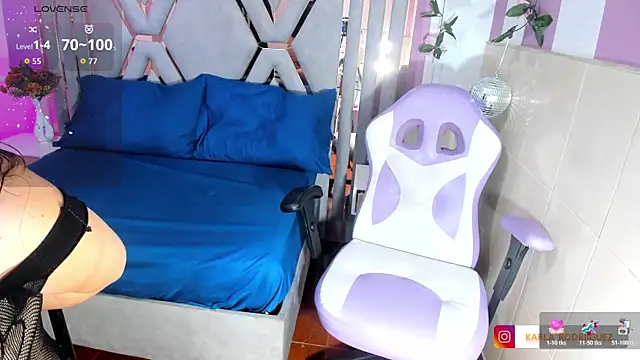 Karla Rodriguezx online show from 11/21/25, 12:37