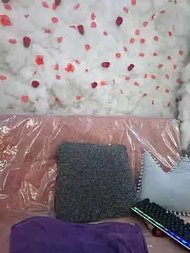 Snapshot of SkarletJhonson_ chatting on 09/25/25, 07:36 SkarletJhonson online show from 09/25/25, 07:36