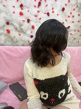 Snapshot of SkarletJhonson_ chatting on 11/27/25, 03:40 SkarletJhonson online show from 11/27/25, 03:40