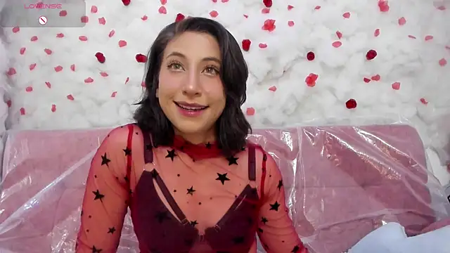 Snapshot of SkarletJhonson_ chatting on 11/11/25, 12:38 SkarletJhonson online show from 11/11/25, 12:38