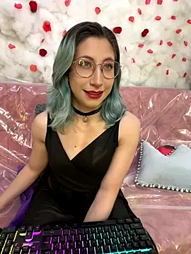 Snapshot of SkarletJhonson_ chatting on 09/27/25, 07:25 SkarletJhonson online show from 09/27/25, 07:25