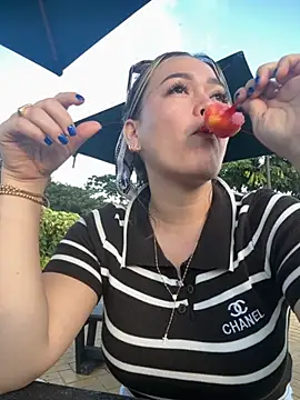 Danielavegax online show from 11/26/25, 09:59