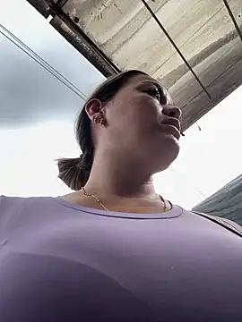 Danielavegax online show from 12/19/25, 07:49